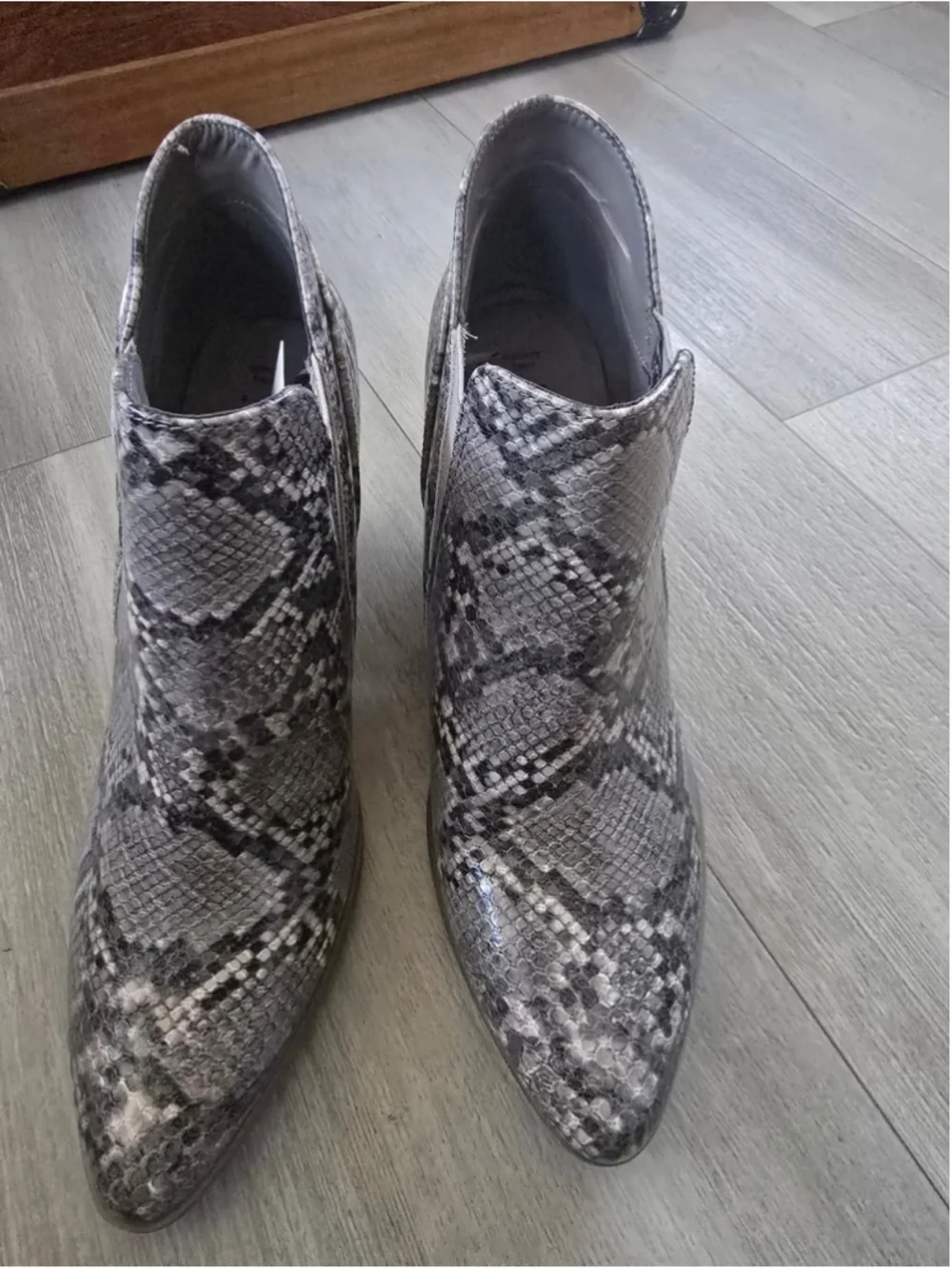 Women's a.n.a Snake Print Ankle Boots Grey Black Size 7.5 NWT